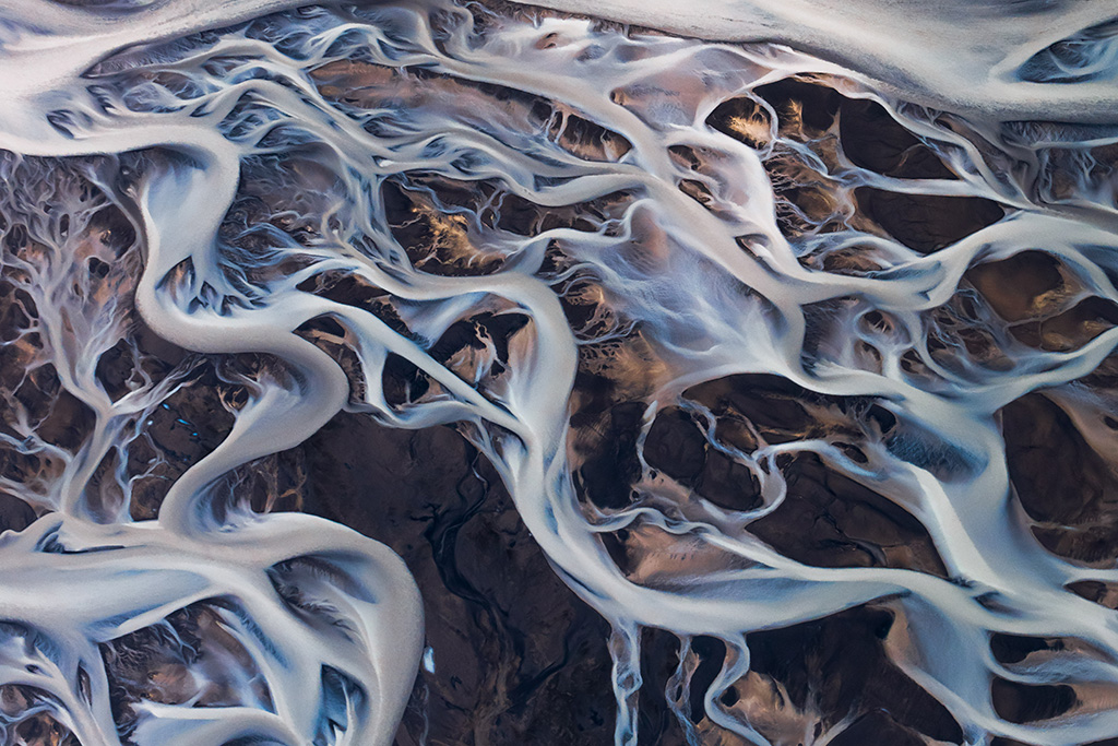 Photographed from a small plane over the Tungnaá river in the highlands of Icelands