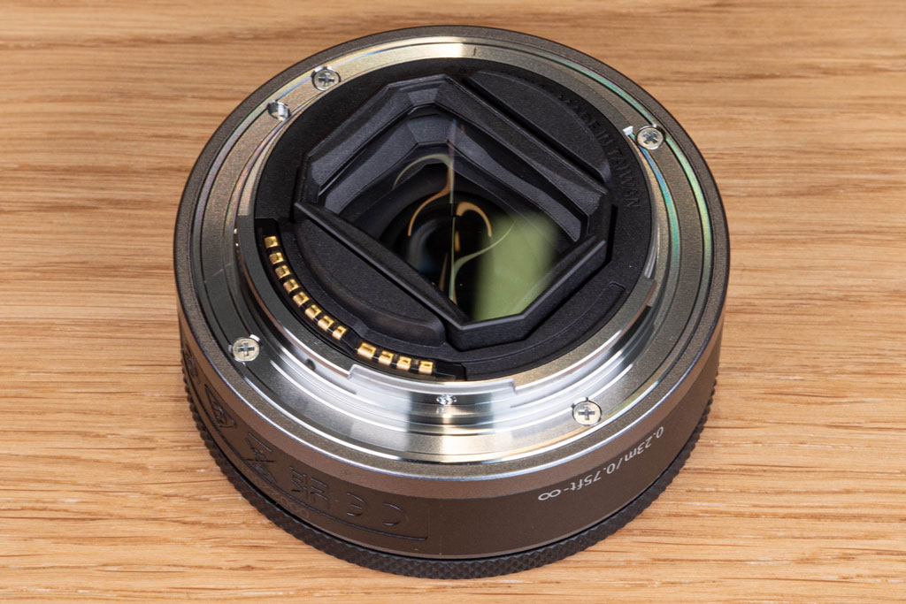 Canon RF 28mm F2.8 STM rear view