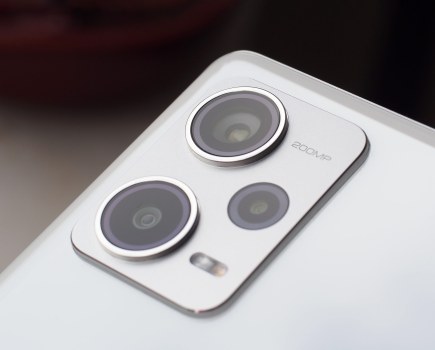 Redmi Note 12 Pro + 5G in white. Photo: Joshua Waller