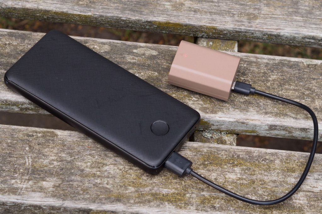 Newell NP-FZ100 USB-C onboard battery direct charging using a powerbank