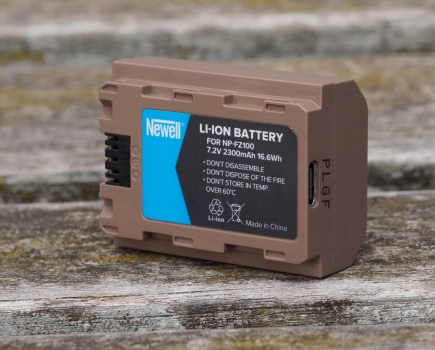 Newell NP-FZ100 USB-C onboard battery review
