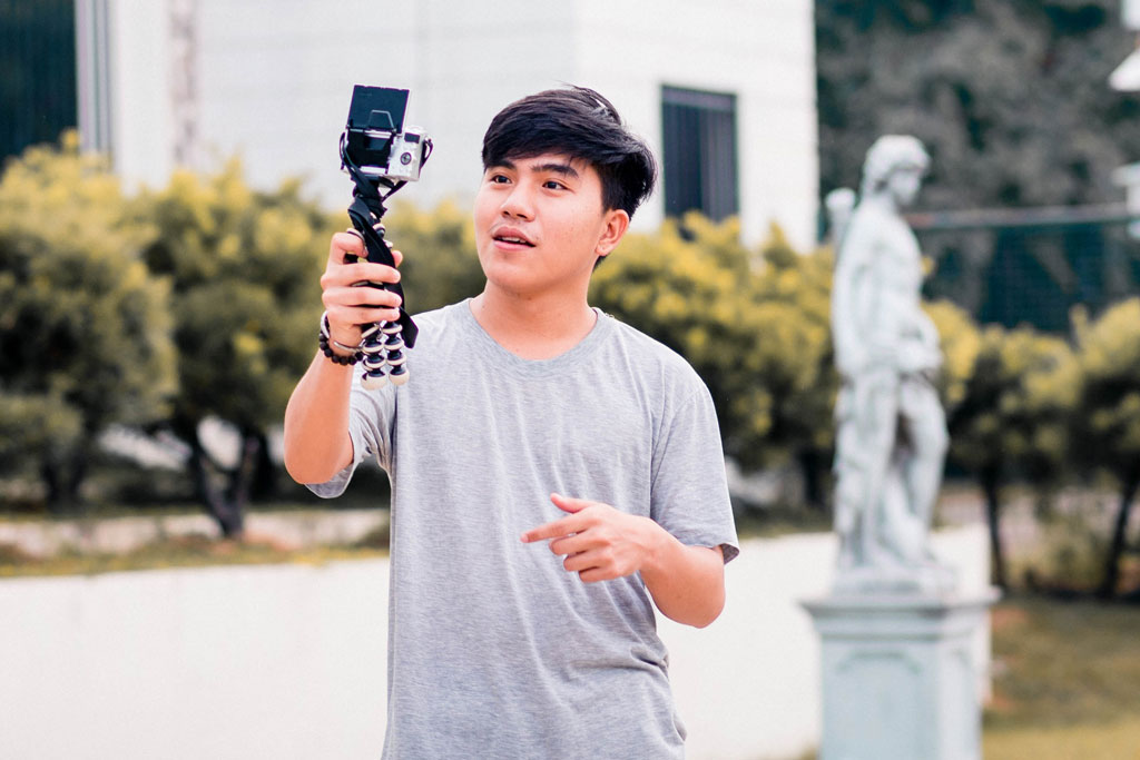 how to monetise your video content vlogging