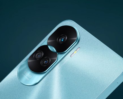Honor 90 Lite close-up of its camera