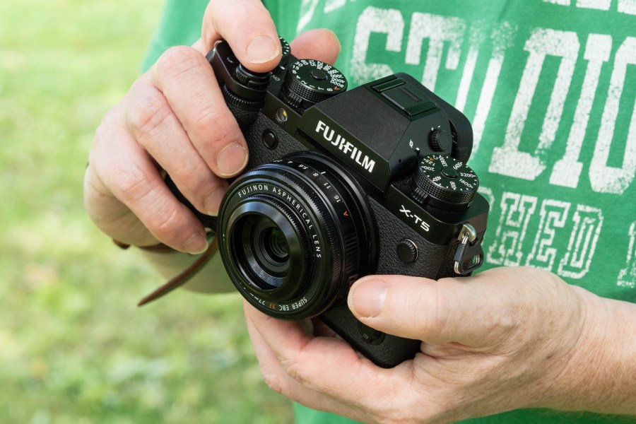 Fujifilm XF 27mm F2.8 R WR in use on Fujifilm X-T5