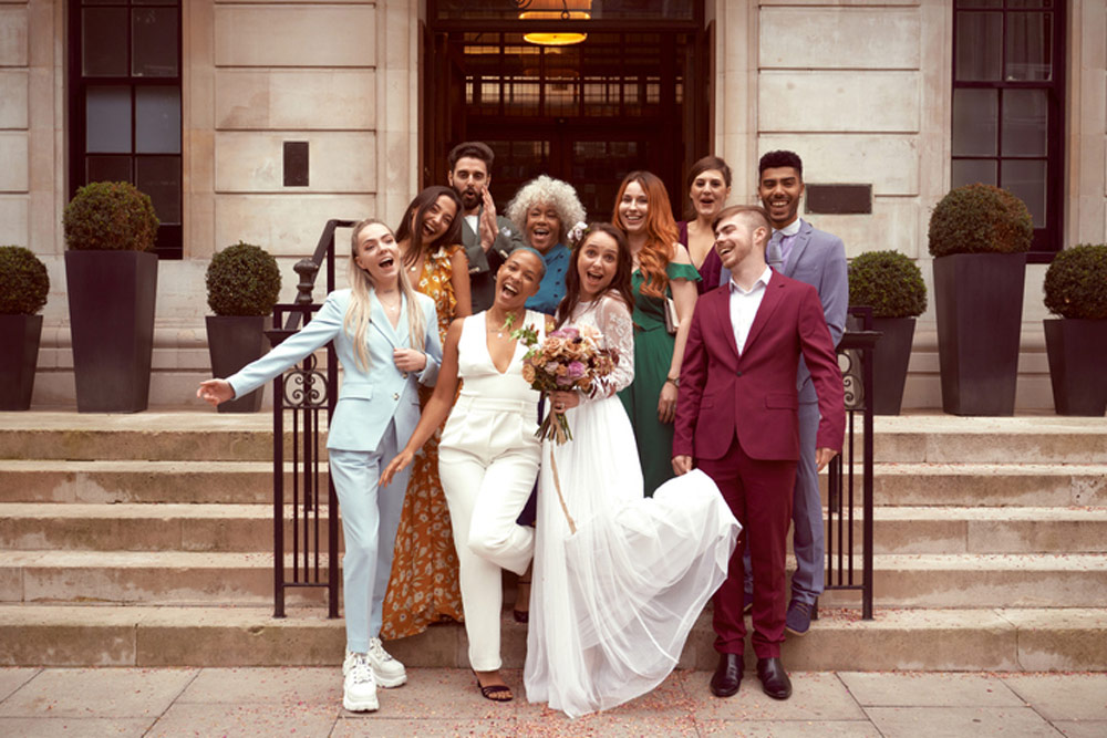 Why all photographers should shoot a wedding , group shots