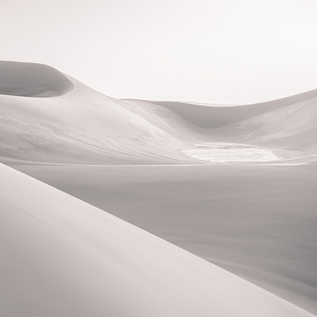 The Lake by Folker Michaelsen minimalist photographer awards landscape winner