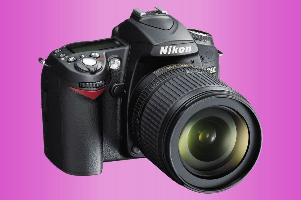 Nikon D90 DSLR with video shooting