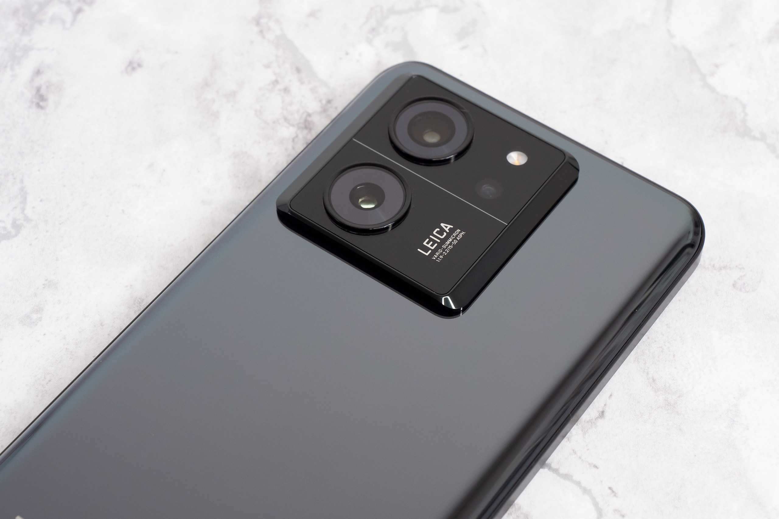 Xiaomi partners with Leica to bring DSLR-like camera capabilities