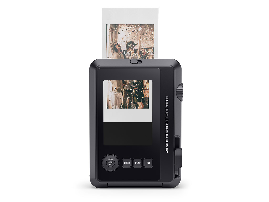 printing from the hybrid instant camera Leica Sofort 2