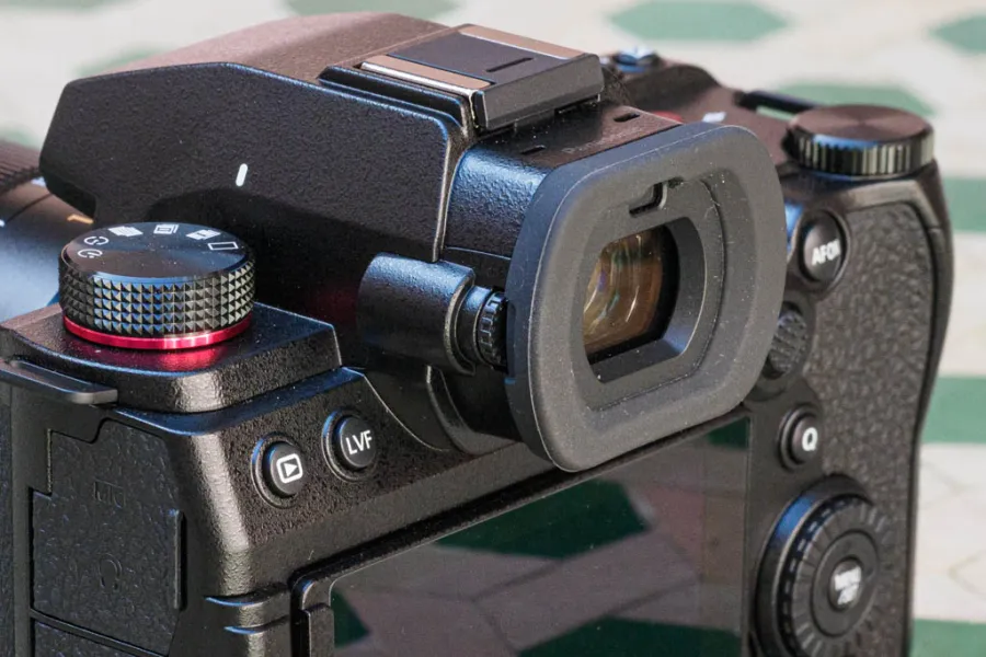 Panasonic Lumix G9 II viewfinder