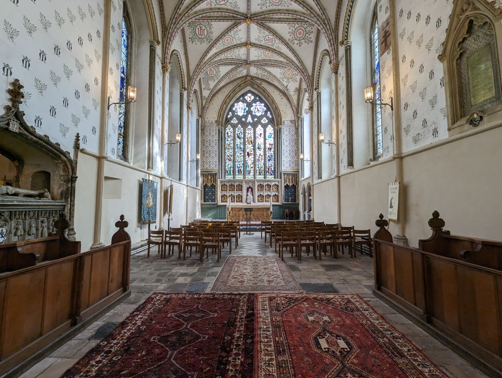 Google Pixel 7 Pro ultra wide lens sample image, church interior