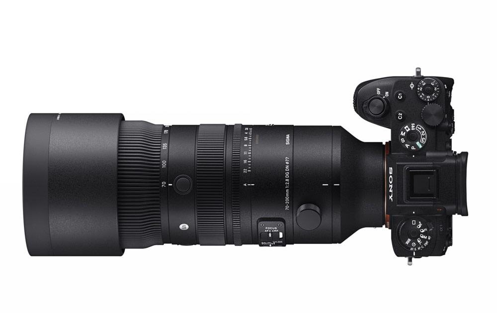 Sigma 70-200mm F2.8 DG DN OS | Sports lens on camera