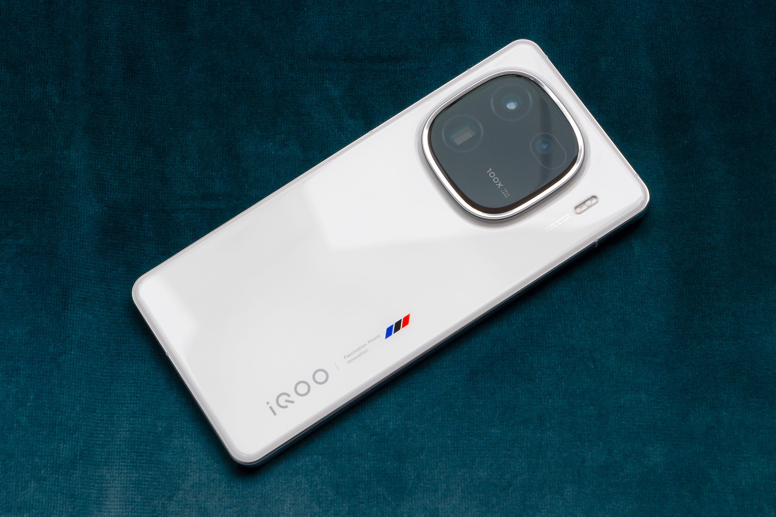 iQOO 12 Review - The phone for BMW owners? - Amateur Photographer
