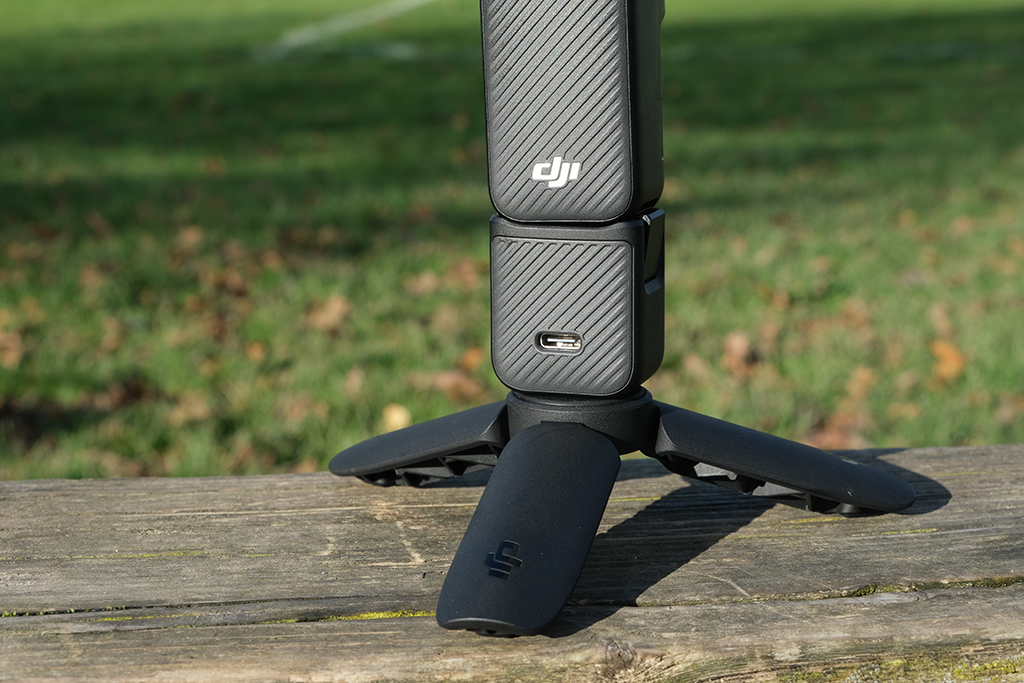 Dji pocket accessories - tripod stand in situ