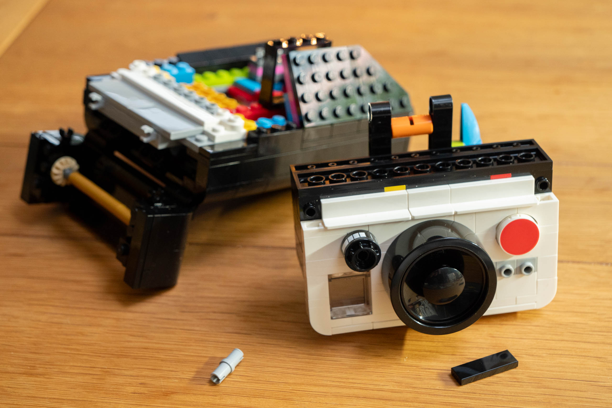 LEGO Polaroid OneStep SX-70 Camera – World of Mirth