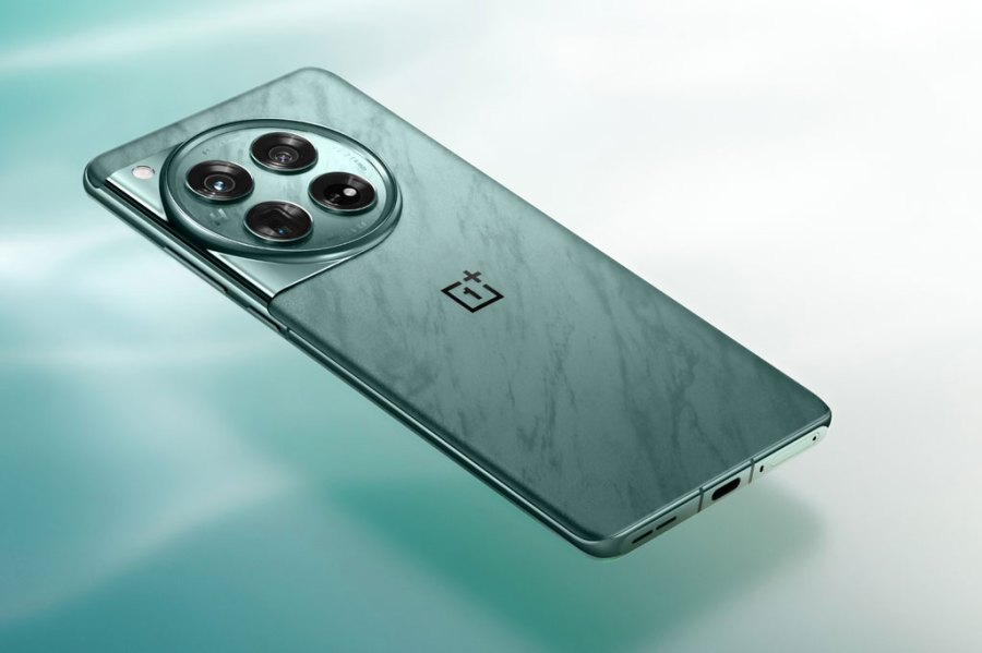 OnePlus 12 launched globally