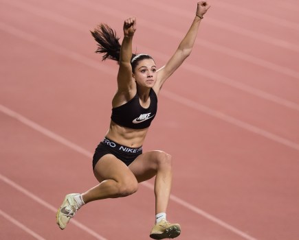Sony Alpha A9 III long jumper sample image