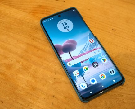 Motorola Edge 40 Neo screen