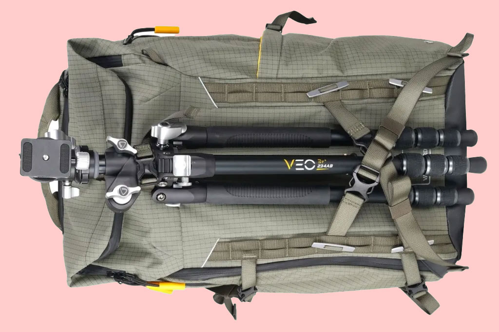 Vanguard VEO Active 42M tripod holder
