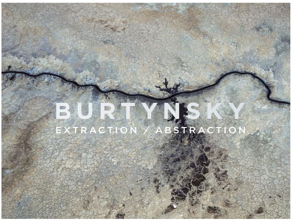 Edward Burtynsky Abstraction / Extraction Book cover