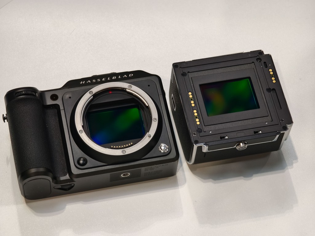 Hasselblad X2D sensor, next to the CFV 100C sensor / digital back. Photo JW/AP