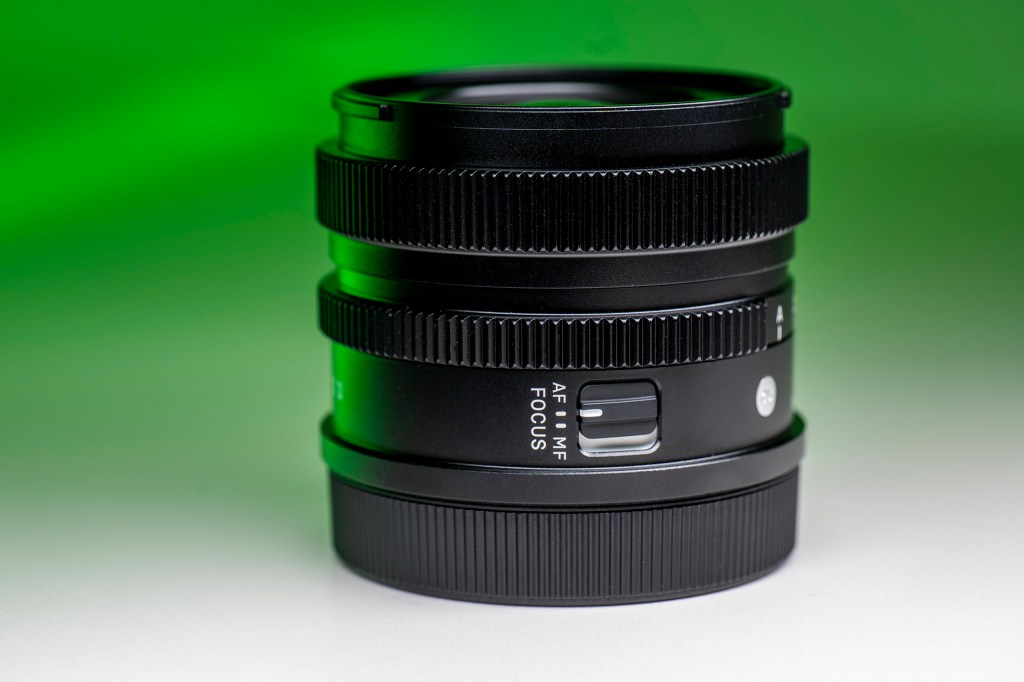 Sigma 17mm F4 DG DN Contemporary lens