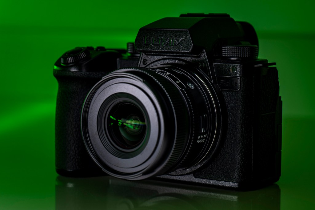 Sigma 17mm F4 DG DN Contemporary lens mounted on a Panasonic Lumix camera