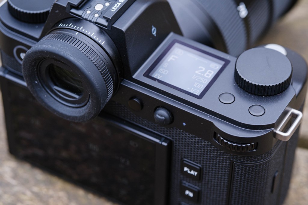 Leica SL3 top function buttons