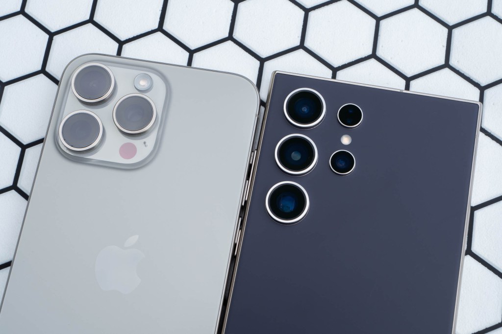 iPhone 15 pro Max vs Samsung Galaxy S24 Ultra main cameras close up