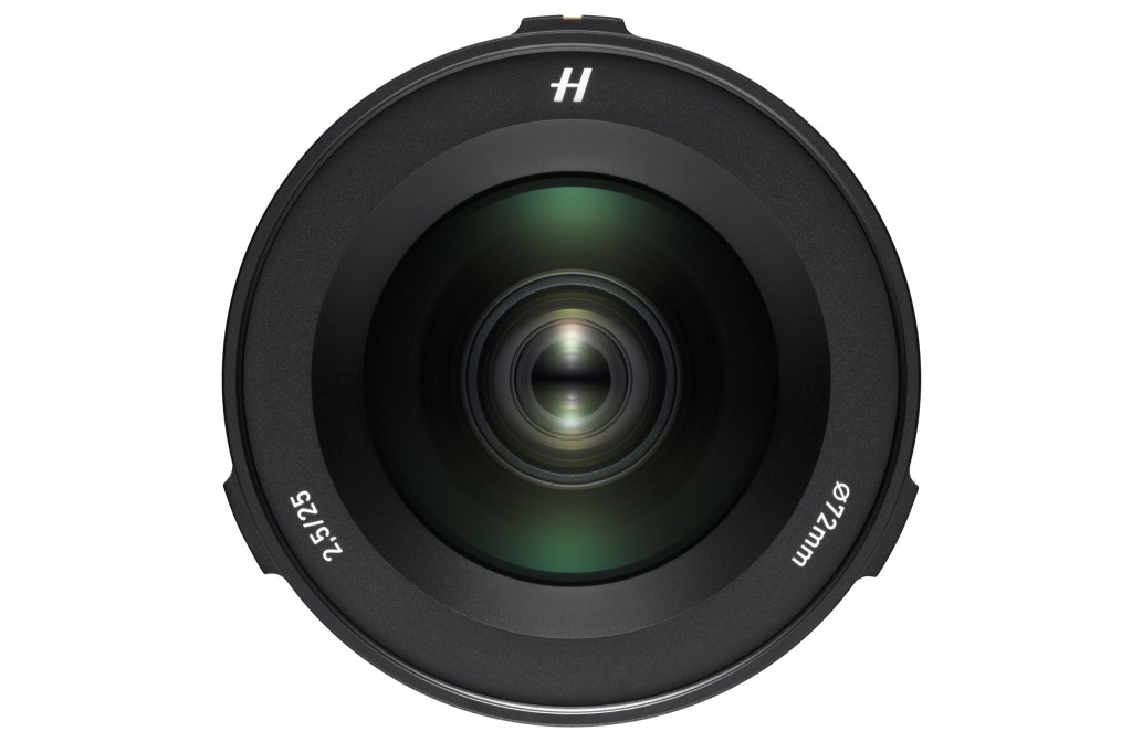 Hasselblad XCD 25mm F2.5 V lens front. Image: Hasselblad