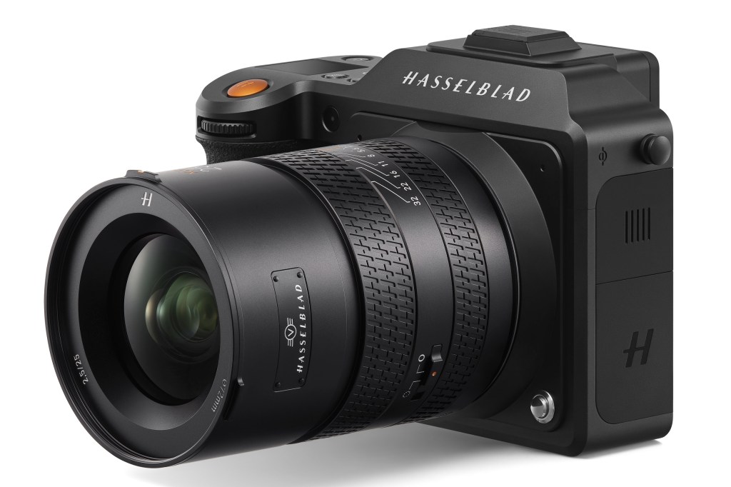 Hasselblad XCD 25mm F2.5 V lens with X2D 100C. Image: Hasselblad