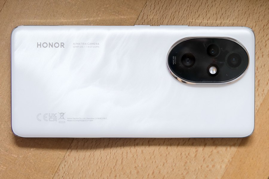 Honor 200 Pro first look, tested in Paris