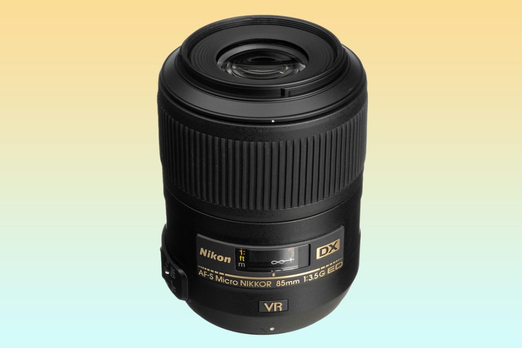 Nikon AF-S DX Micro NIkkor 85mm f 3.5G ED VR