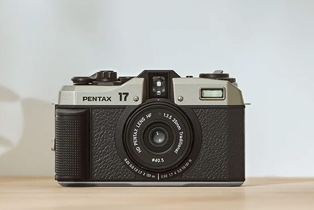 Pentax 17 – new half-frame camera costs how much!?