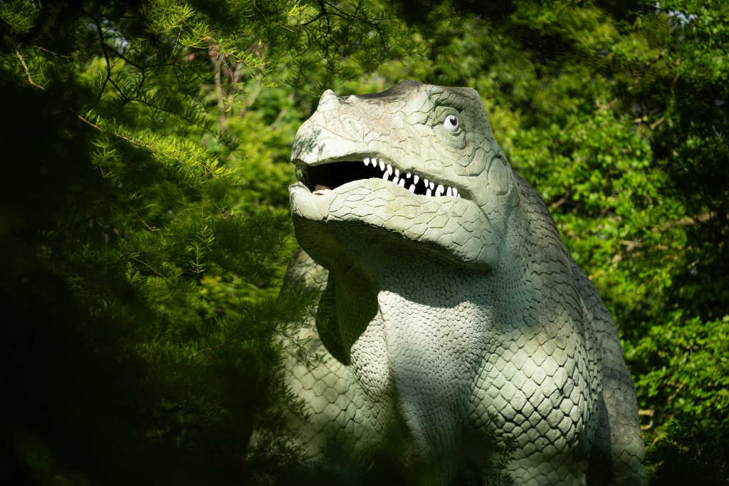 Tamron 70-180mm F2.8 G2 Crystal Palace dinosaur sample image
