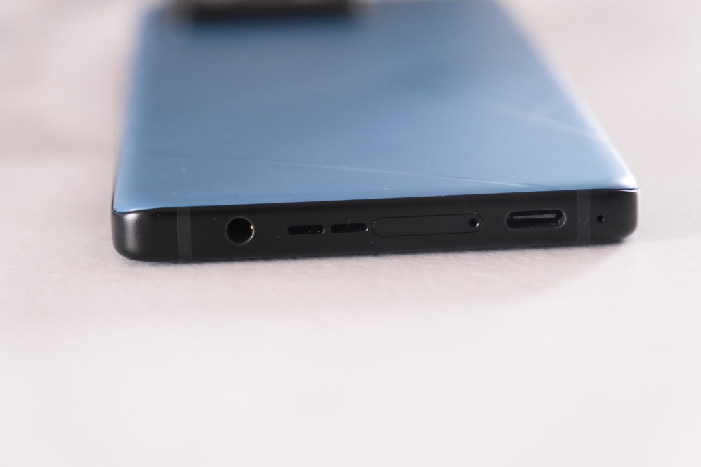 The headphone and charging ports all fit along the bottom of the asus zenfone 