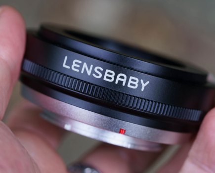 Lensbaby Sweet 22 lens side view