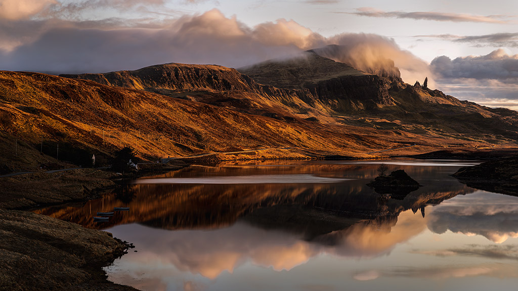 Loch Fada, the Trotternish ridge and the Old Man of Storr on a cold morning