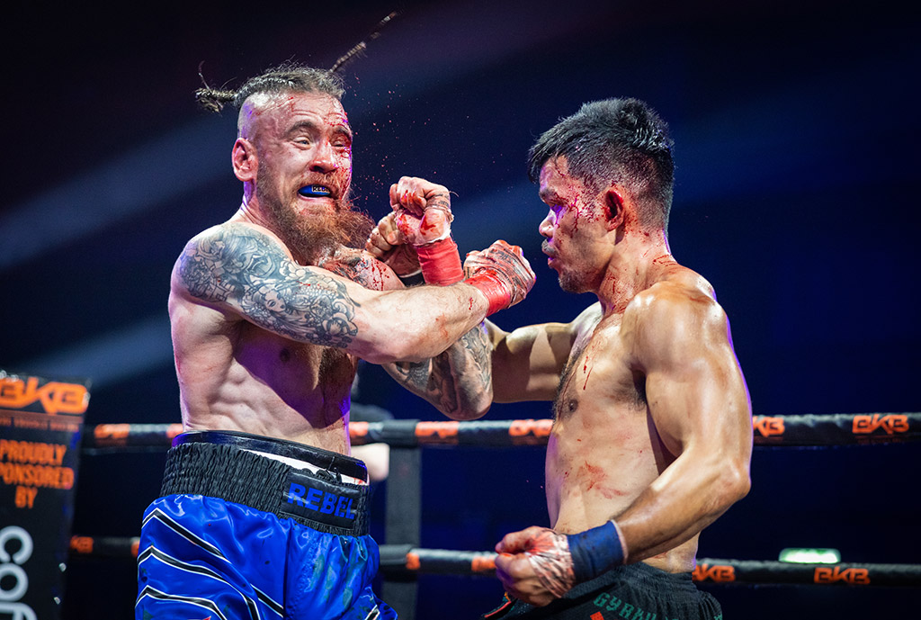 Bare knuckle boxers Martin Reffell and Ronaldo Gabriel Dy clash in their British Title fight in 2024 part of winning eisa maestro portfolio