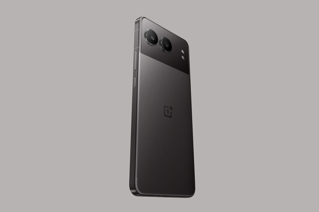 OnePlus Nord 4 in Obsidian Midnight colour option.