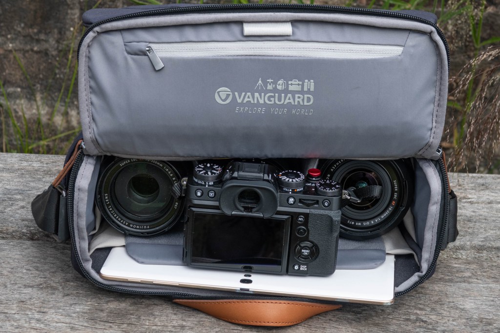 Vanguard VEO City S30 interior with camera, lenses and tablet. 