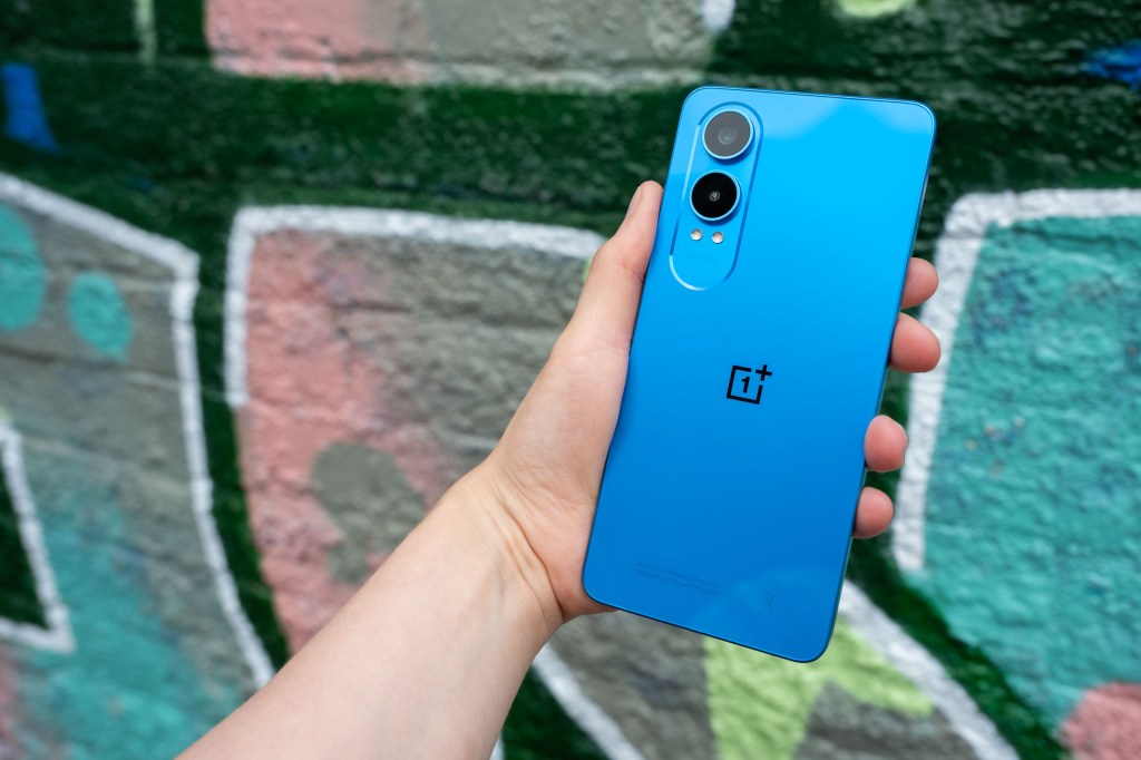 OnePlus Nord CE 4 Lite in hand