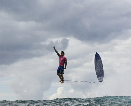 TOPSHOT - Brazil's Gabriel Medina reacts after getting a large wave in the 5th heat of the men's surfing round 3, during the Paris 2024 Olympic Games, in Teahupo'o, on the French Polynesian Island of Tahiti, on July 29, 2024. (Photo by Jerome BROUILLET / AFP) (Photo by JEROME BROUILLET/AFP via Getty Images)
