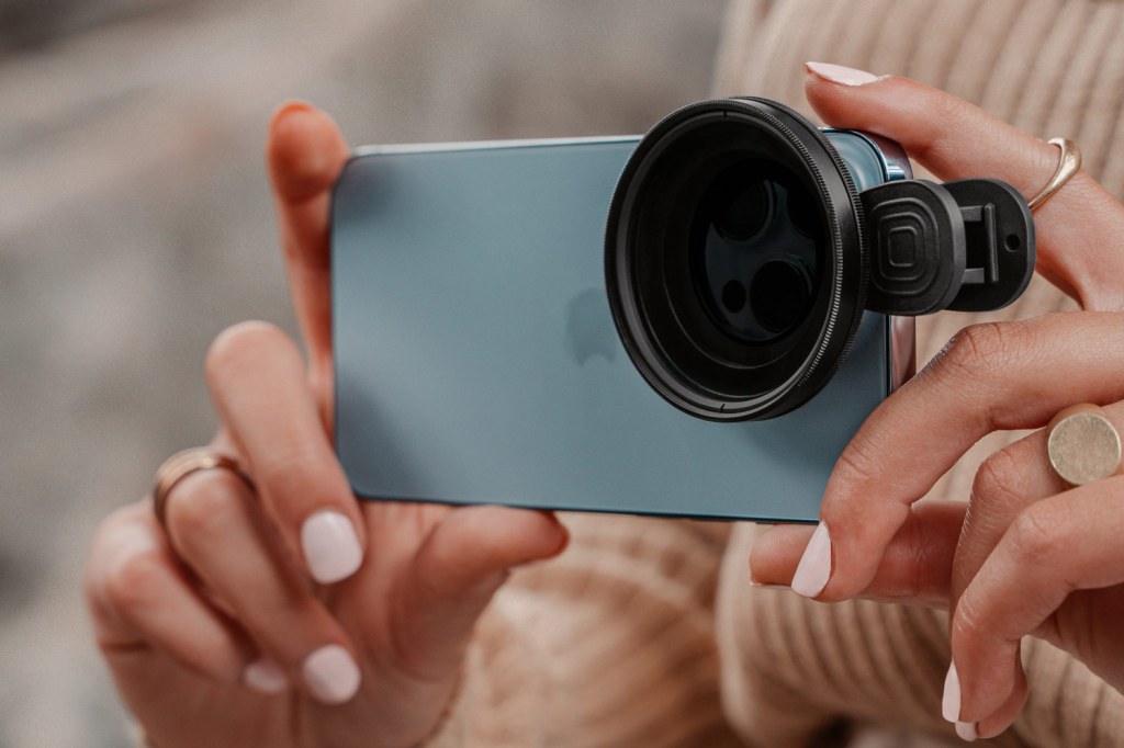 Sandmarc Hybrid ND Polarising Filter. Photo credit: Sandmarc.