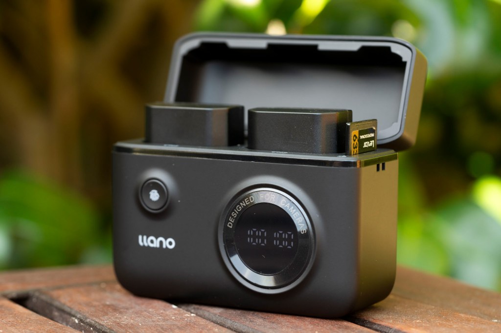 Llano Fast Dual Camera Battery Charger review – essential for power users?