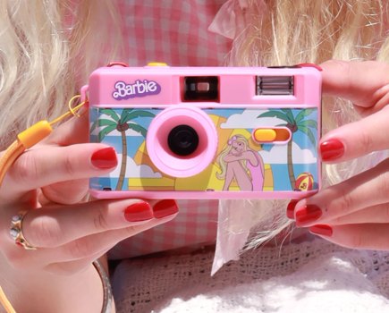 Malibu Barbie Retrospekt FC-11 35mm film camera