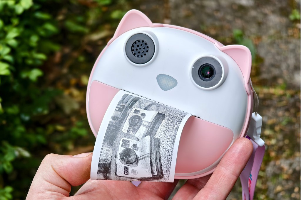 HelloBaby Instant Camera Printer. Photo JW