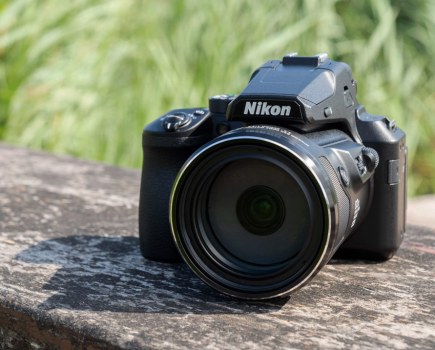 Nikon P950