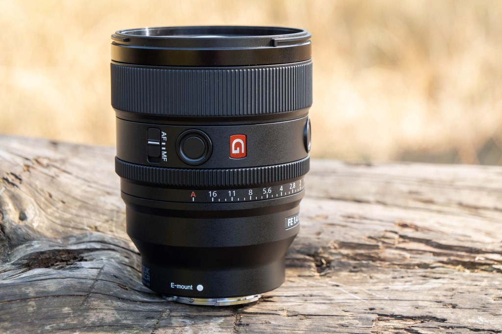 Sony FE 85mm F1.4 GM II aperture ring