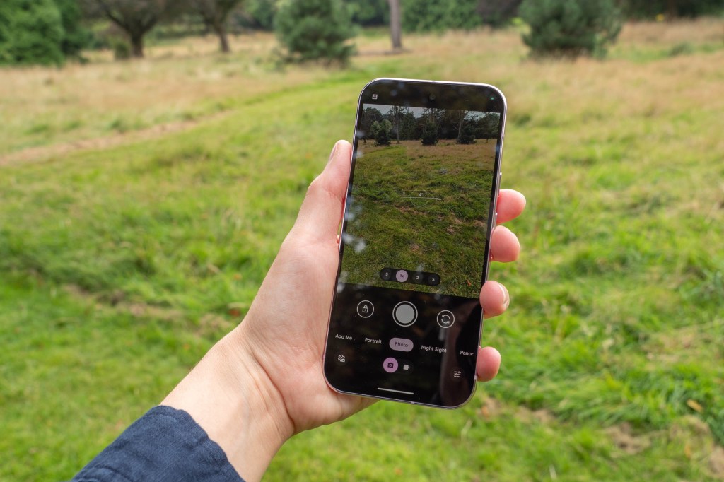 Google Pixel 9 Pro screen